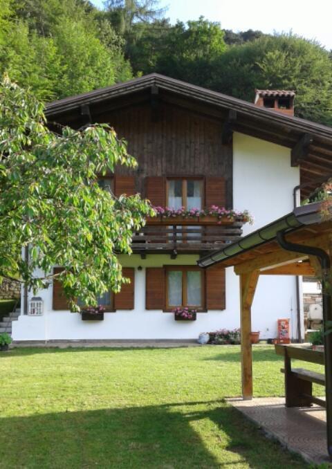 Chalet Monica モリーナ・ディ・レードロ エクステリア 写真